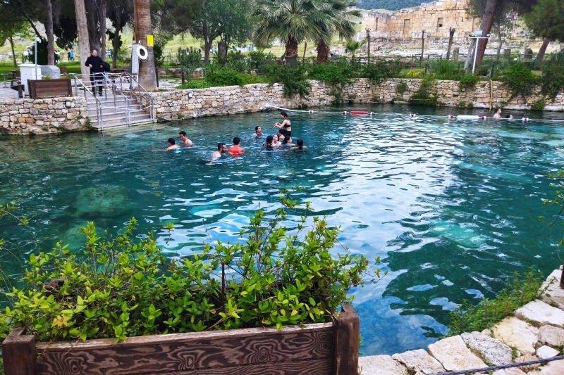 アンティークプール