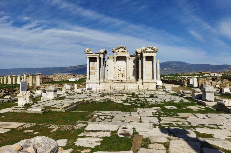 ラオディキア遺跡(トラヤヌス帝の噴水施設)